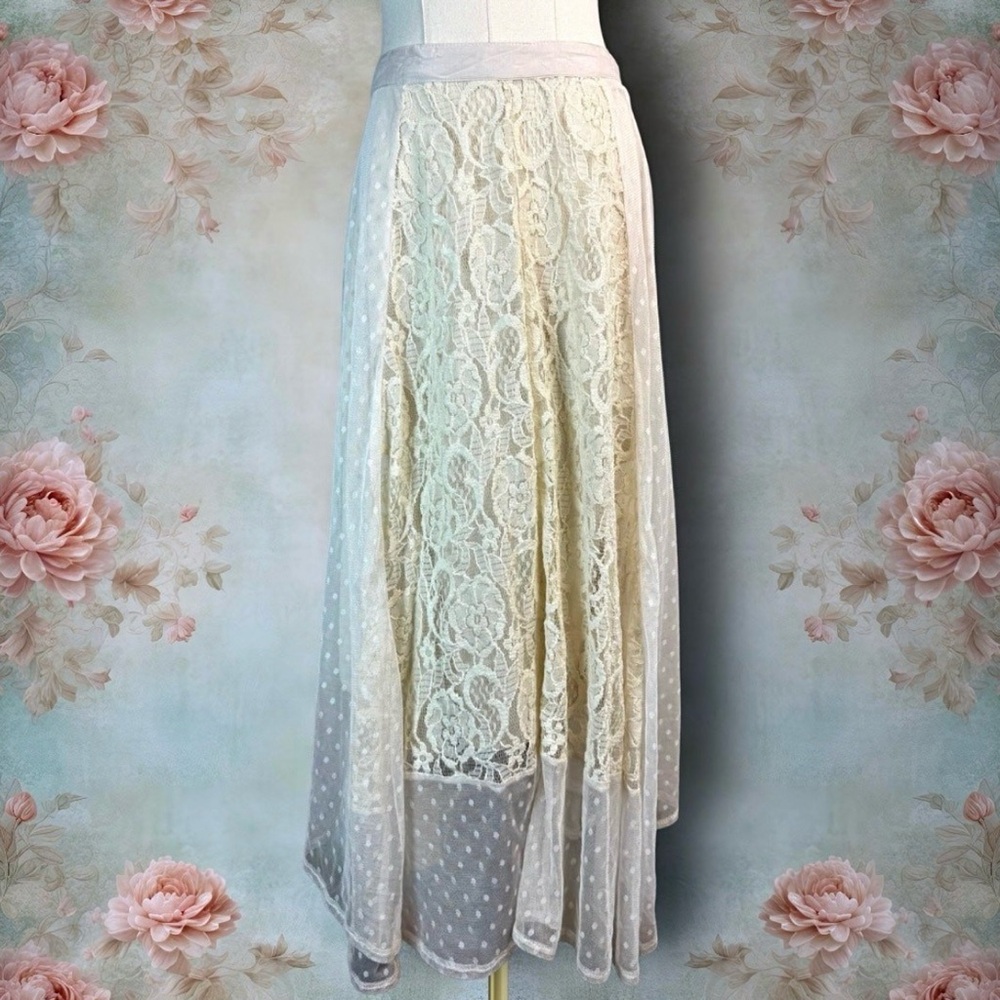 Flying Tomato Cream Lace Midi Skirt